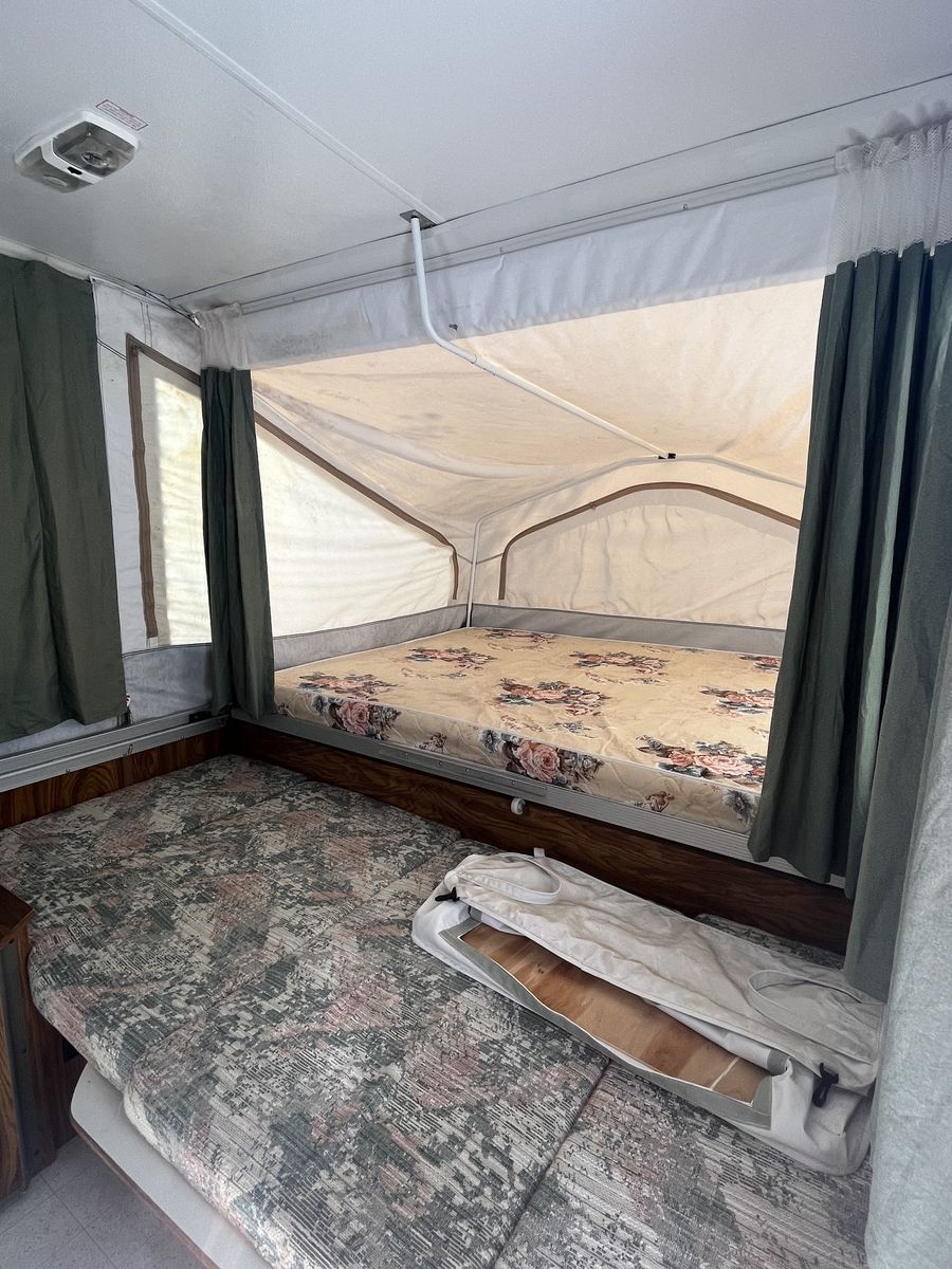 Main image 6