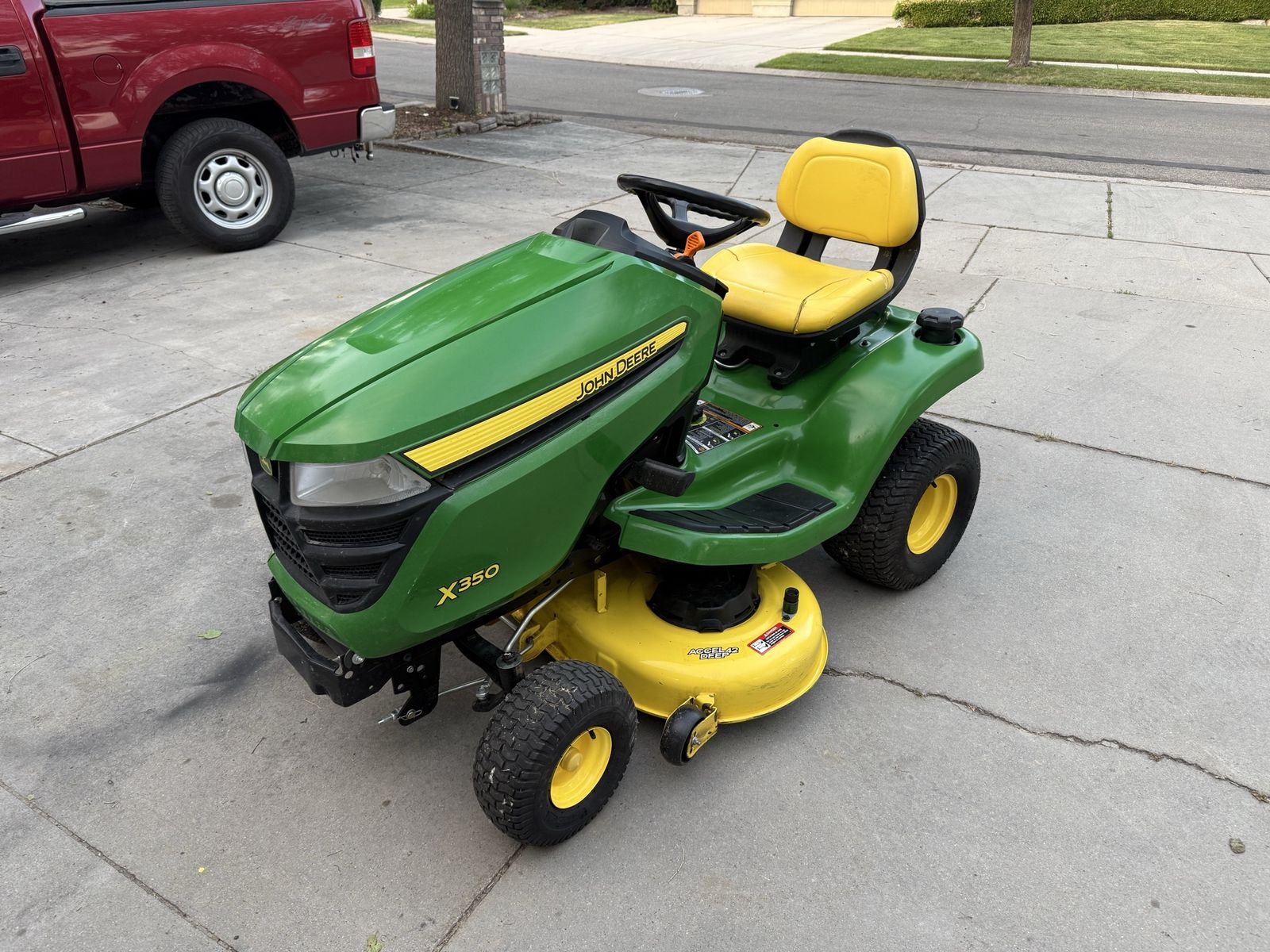 2014 John Deere X350 riding mower