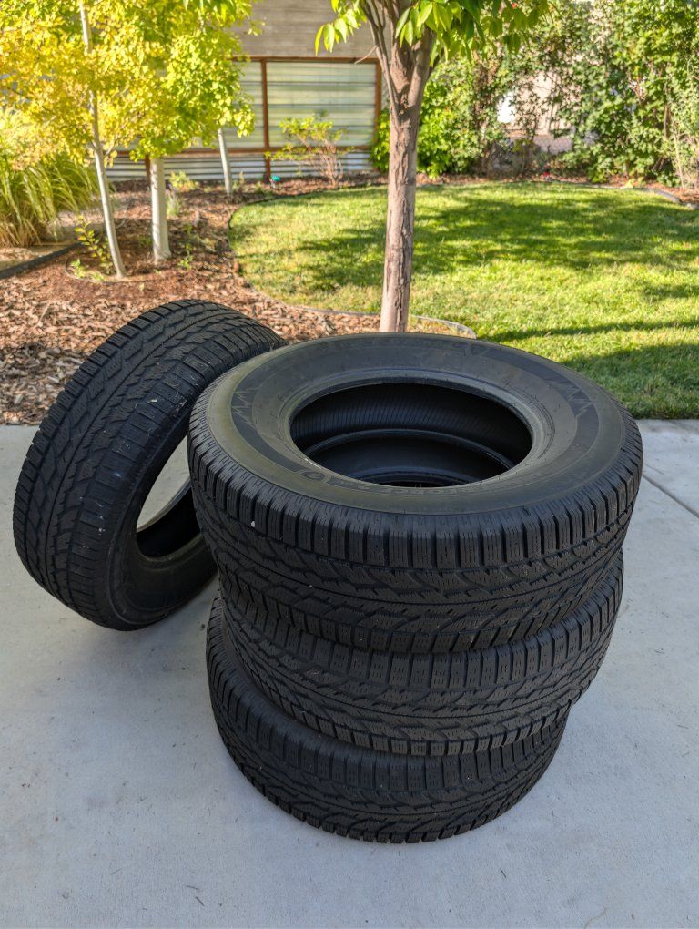 Firestone Winterforce 245/75R16 Winter Tires - Set of 4