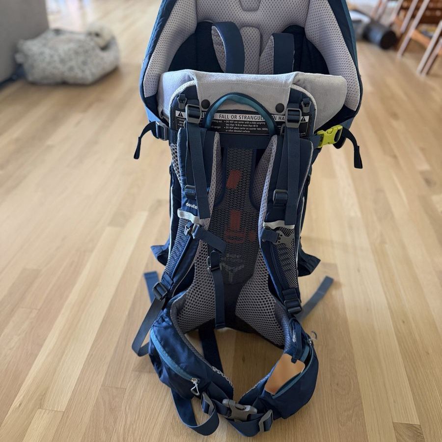 Child Carrier - Deuter Kid Comfort Pro