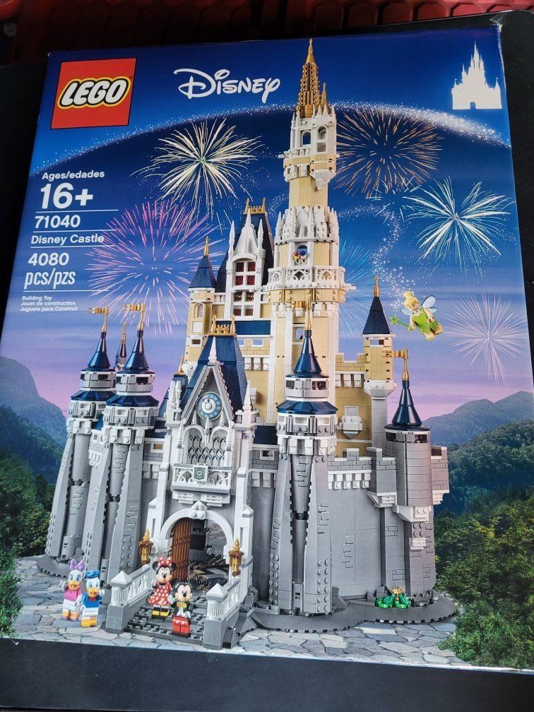 Lego 71040 Disney Castle Used Resealed.