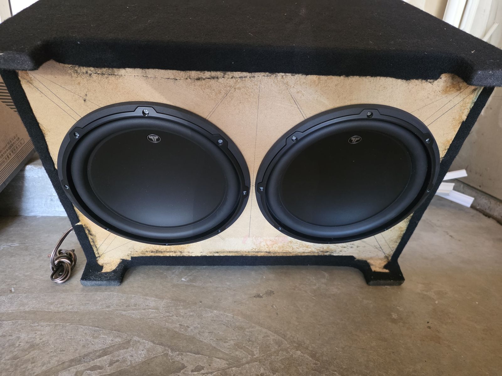 JL Down-Firing Sealed Sub Box
