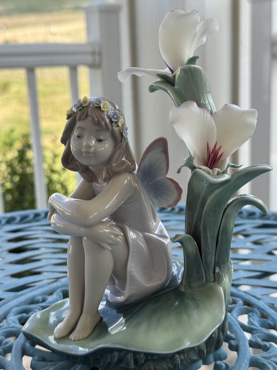 Lladro, "Lakeside Daydream", #6644, WITH BOX! - READ