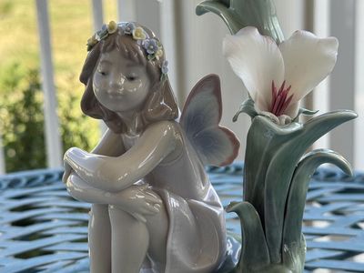 Lladro, "Lakeside Daydream", #6644, WITH BOX! - READ