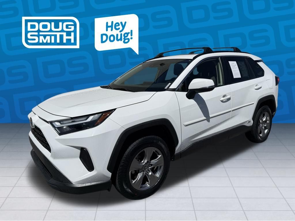 2022 Toyota RAV4 XLE