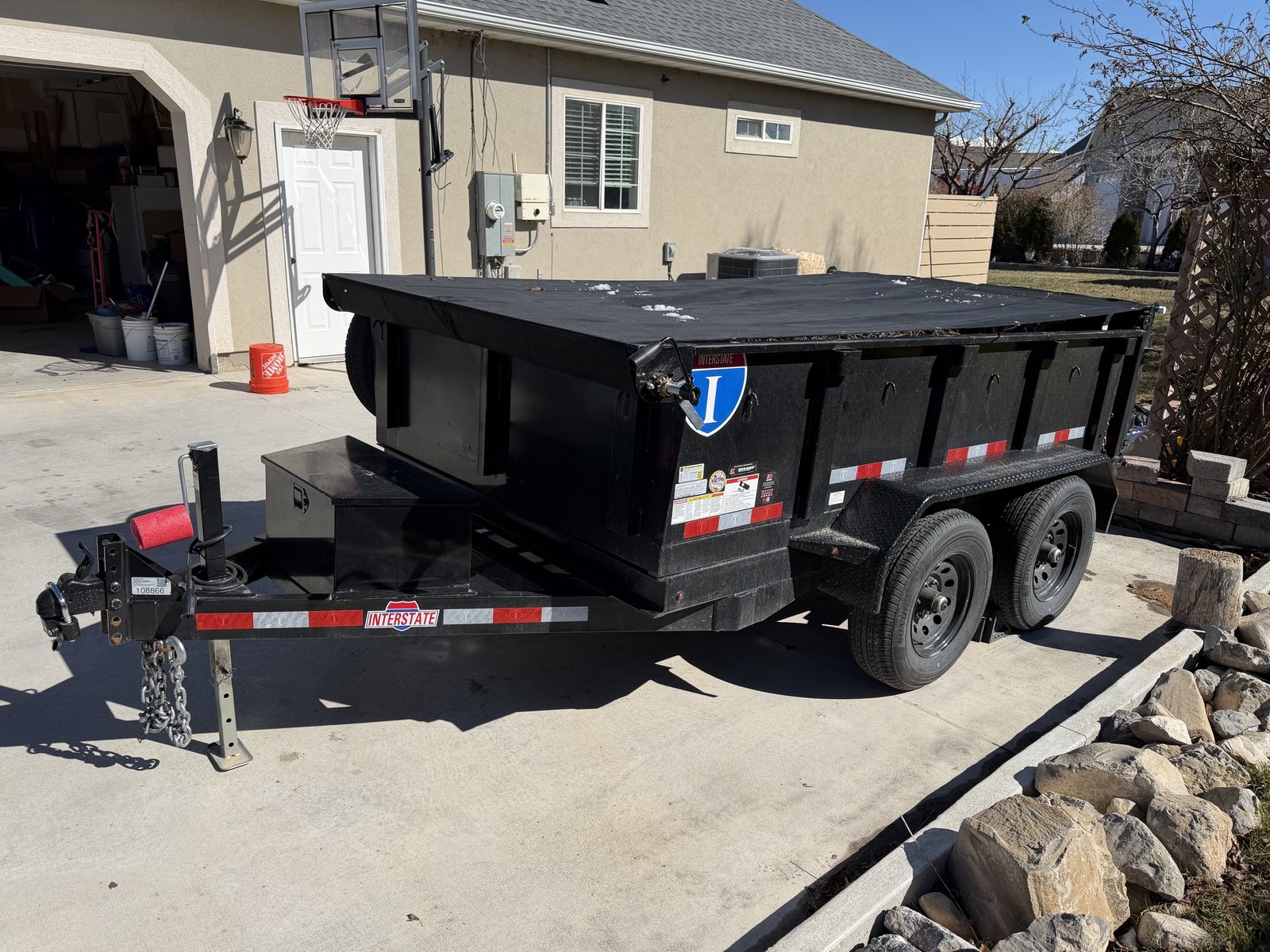 Dump Trailer for Rent - Size 6x10
