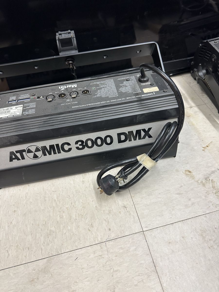 Martin Atomic 3000 Strobe Lights