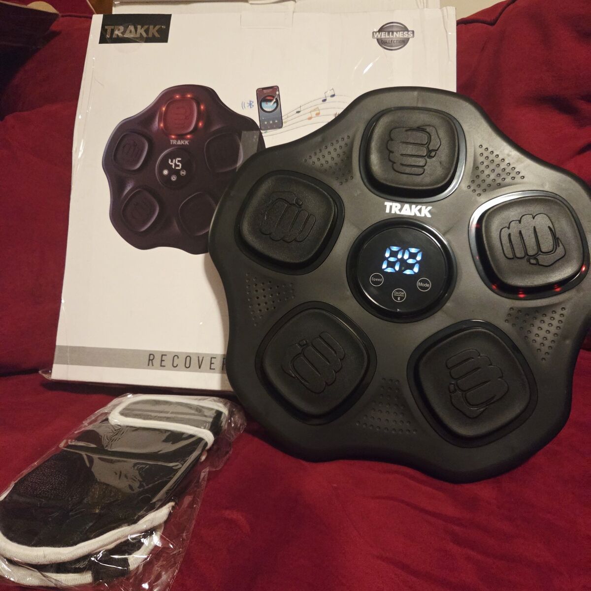 trakk music Boxing machine w/ bluetooth