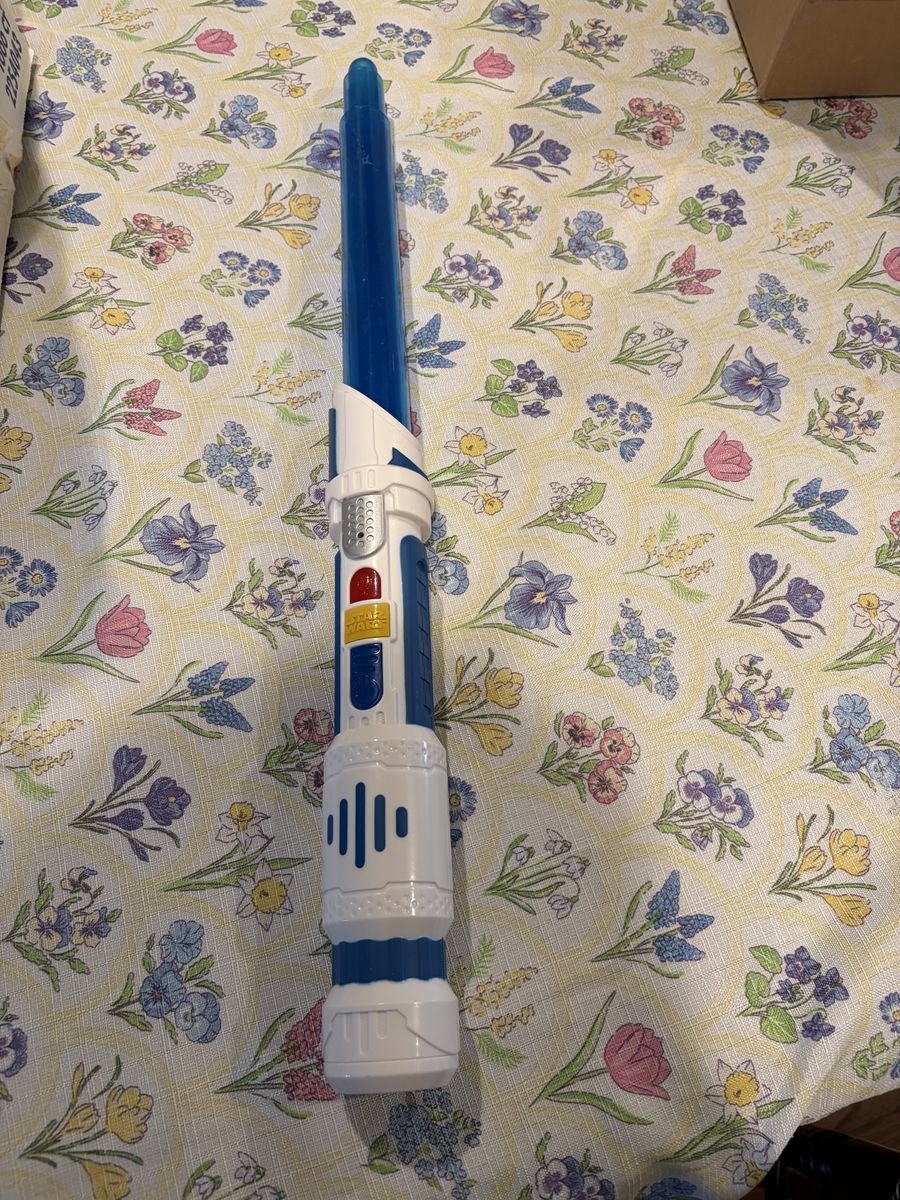Star Wars Lightsaber blue toy ￼
