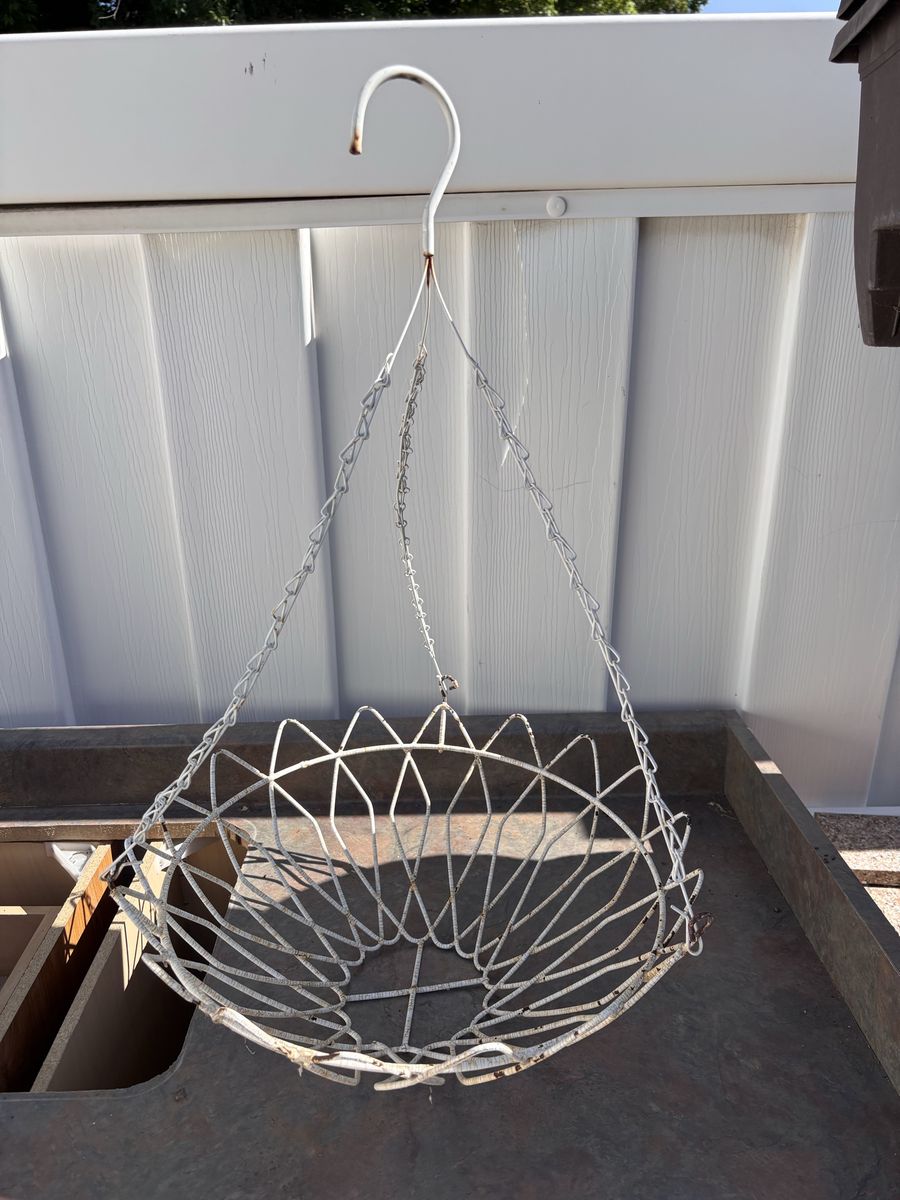 Shabby Chic Vintage Wire Hanging Planter Basket 16”