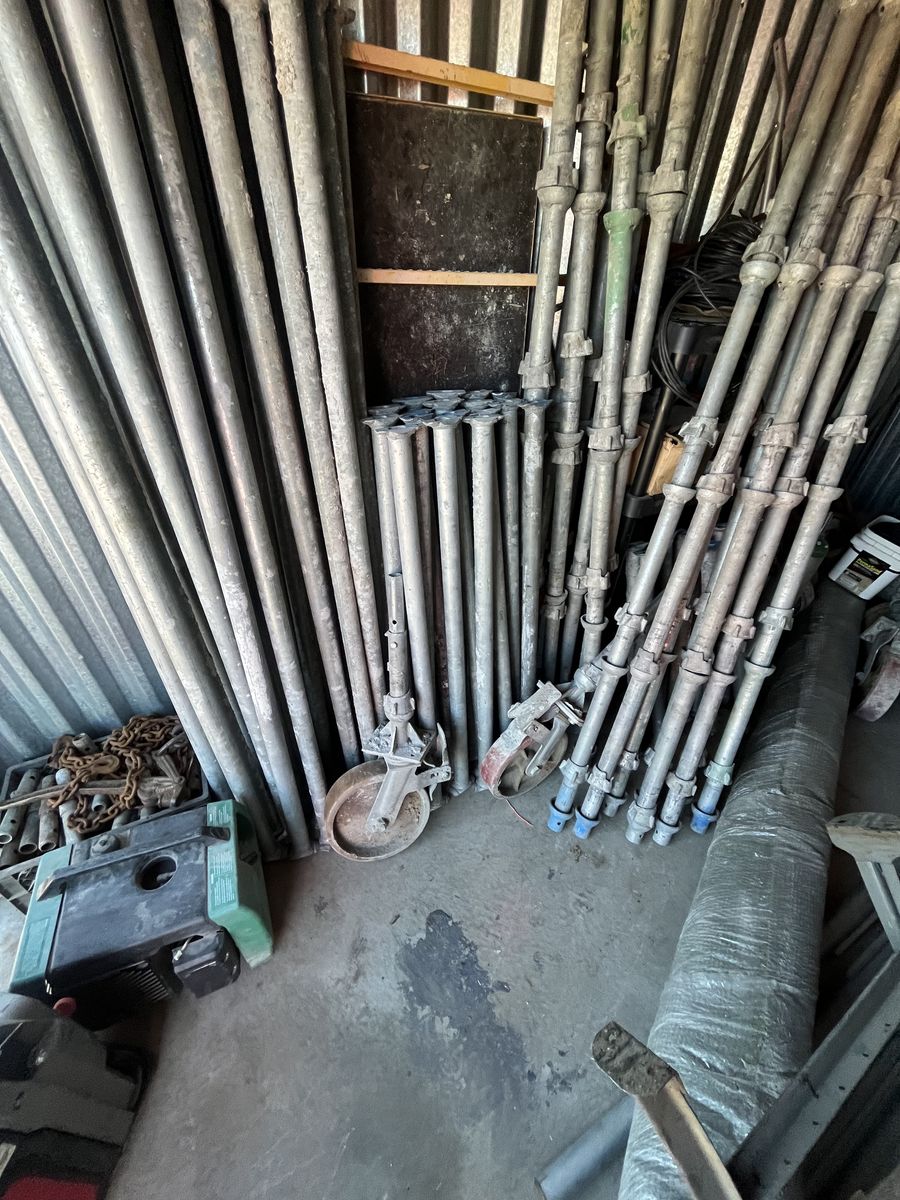 Scaffolding full system w/Large Casters