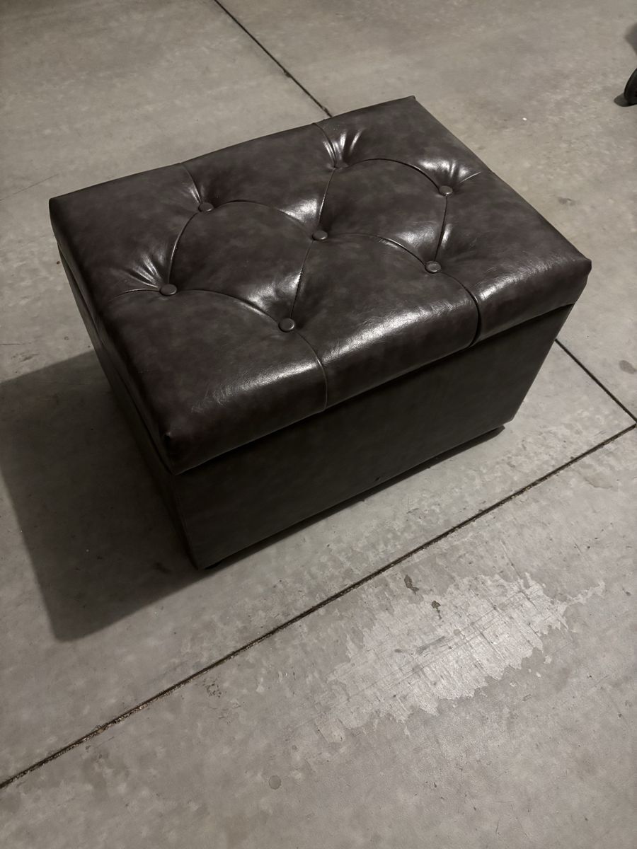 Storage chest