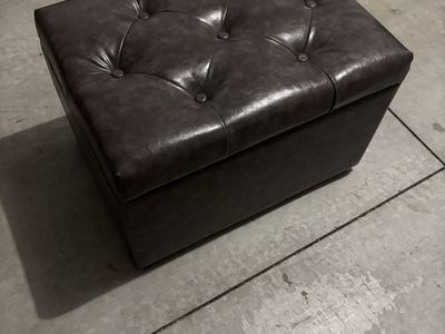 Storage chest