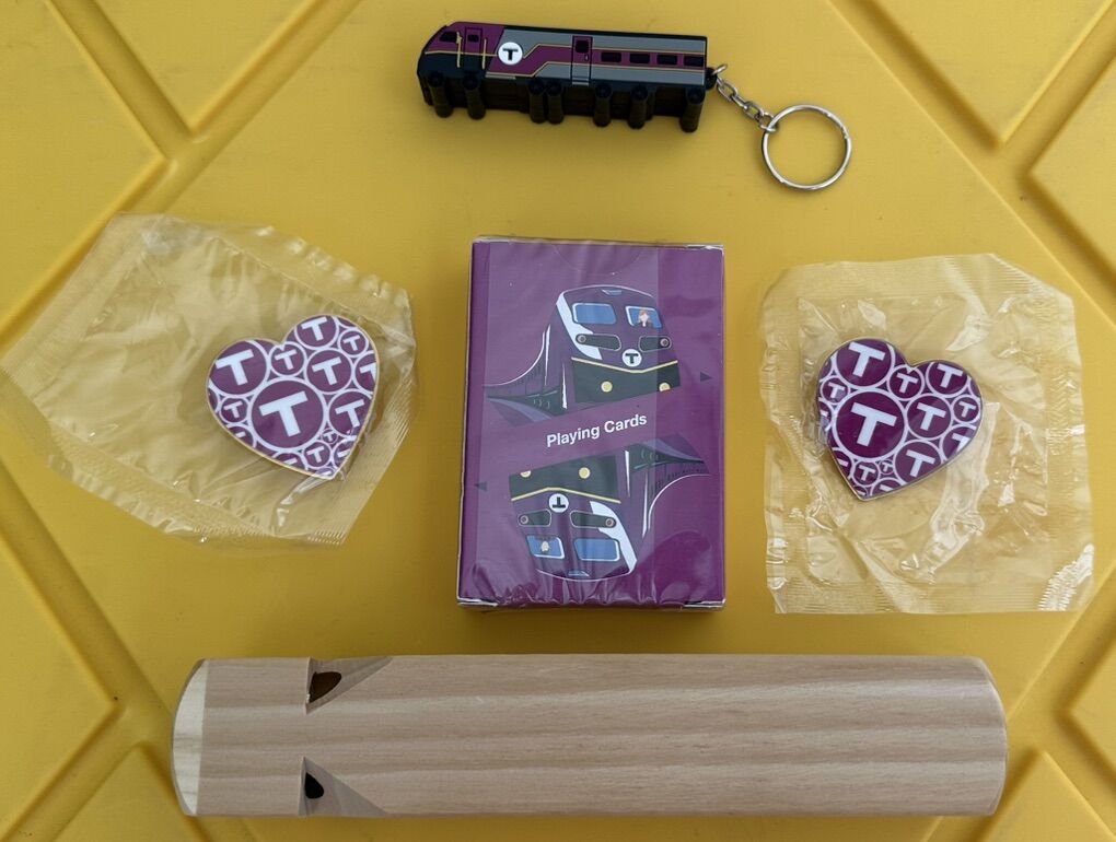 Train Whistle+Deck of Cards+Keychain+(2)Pins