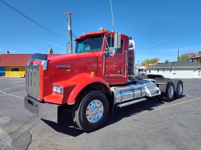 2004 Kenworth T800, Tractor, Cummins, 14.9 L, Eaton Fuller 18-Spd, 500 H.P. PTO, Pump, Chalmers Sus, Low Miles 137K!