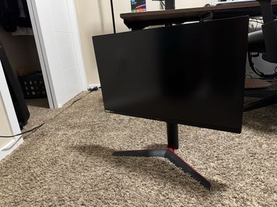 LG UltraGear Gaming Monitor 2560x1440p 144Hz G-SYNC Compatible