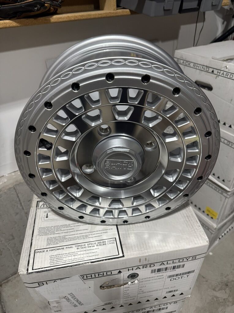 14x7 Black Rhino beadlock Wheels