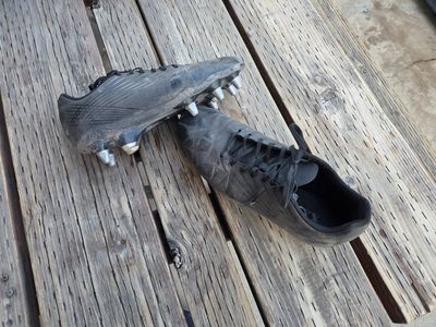 Mens soccer cleats size 12