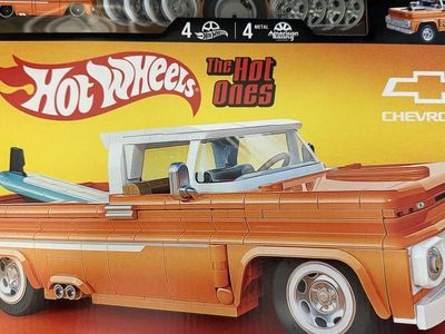 Mattel Brick Shop Hot Wheels Custom 62 Chevy Pickup Building Kit UNOPENED