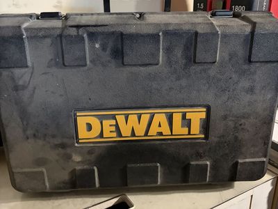 Dewalt circular saw and reciprocating saw