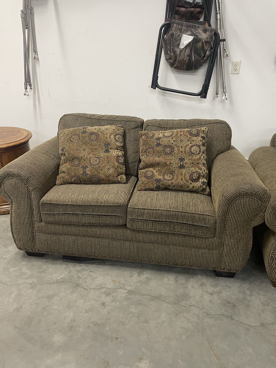 Free Sofa