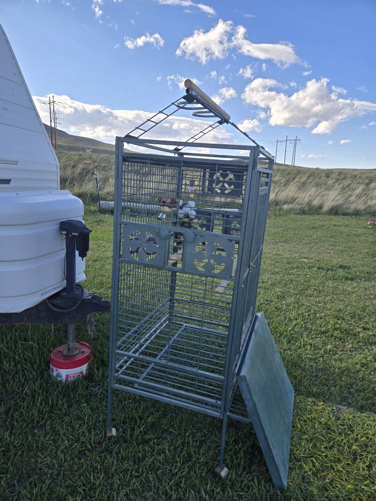 Heavy duty bird cage