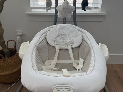 Graco DuetConnect LX Baby Swing & Bouncer – Like New