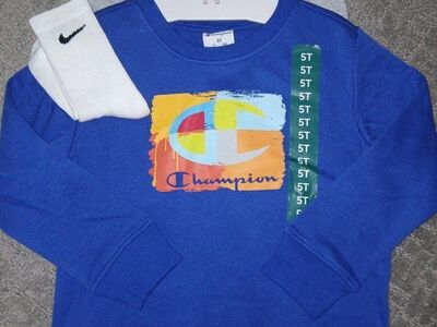 5T boys outfit. Champion. New