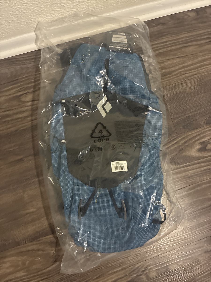 Black Diamond Distance 22 Backpack - Desert Sky Blue - New With Tags