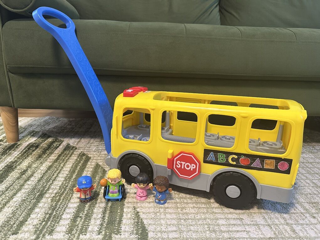 Little People Pull-Along Musical Bus