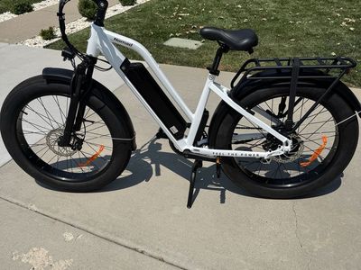 Magnum Nomad Electric Fat Tire Bike White - Only 13 Miles!