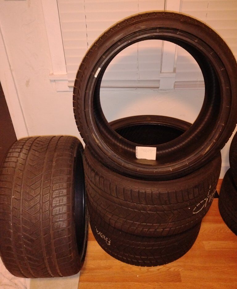 4 Pirelli Sottozero3 315/30R21