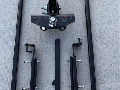 CURT TruTrack 2P Weight Distribution Hitch – 10,000 lbs Capacity with Dual Sway Control