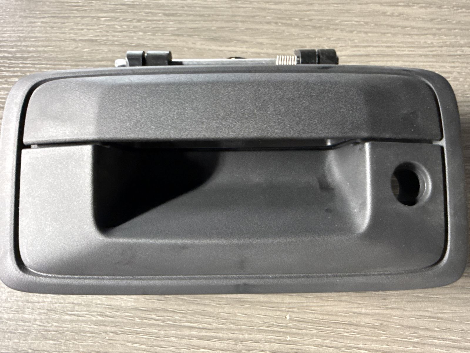 Tailgate Handle For Chevrolet Silverado/ Sierra 2016-2019