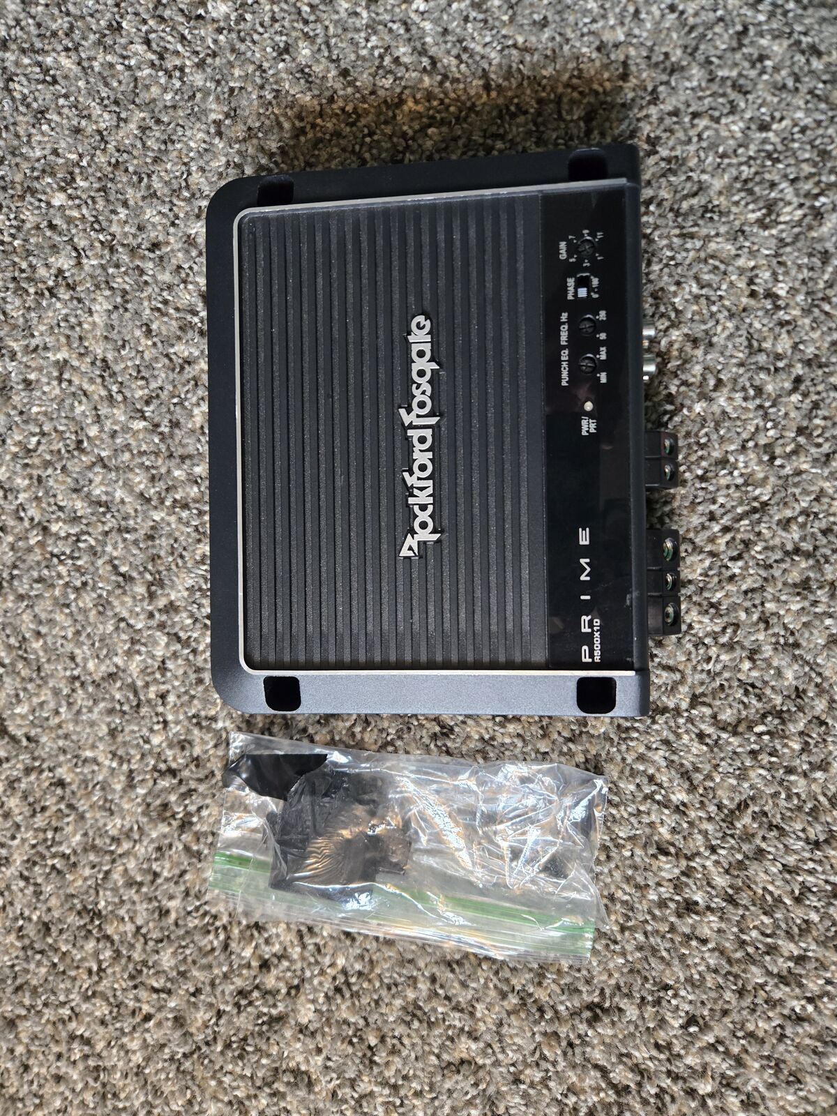 Rockford Fosgate Prime R500X1D and JL Audio Subwoofer+Closed Box