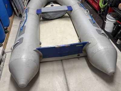 Avon Rover R3-11 4 Person Inflatable Boat