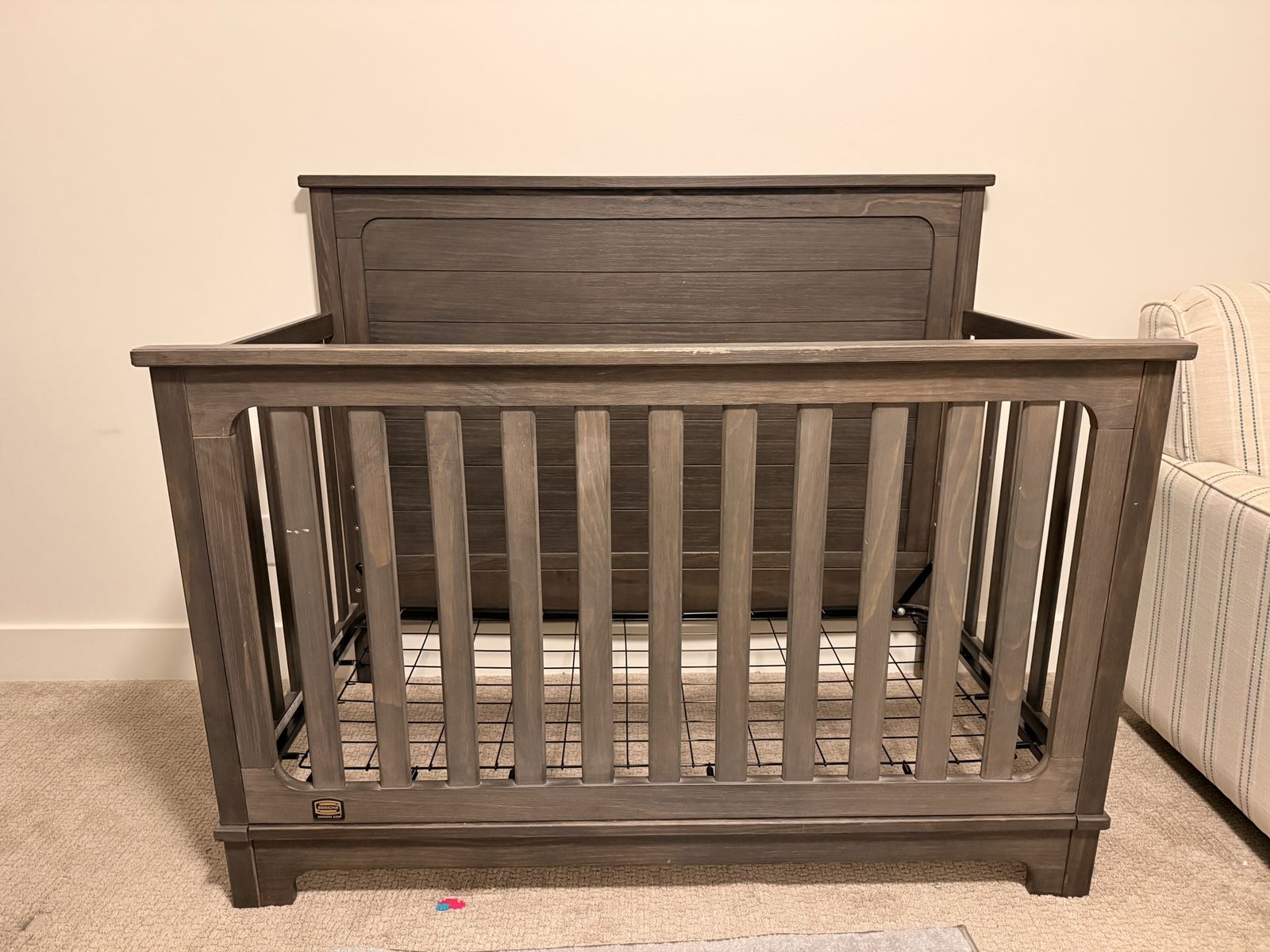 Simmons 4 in 1 Convertible Crib