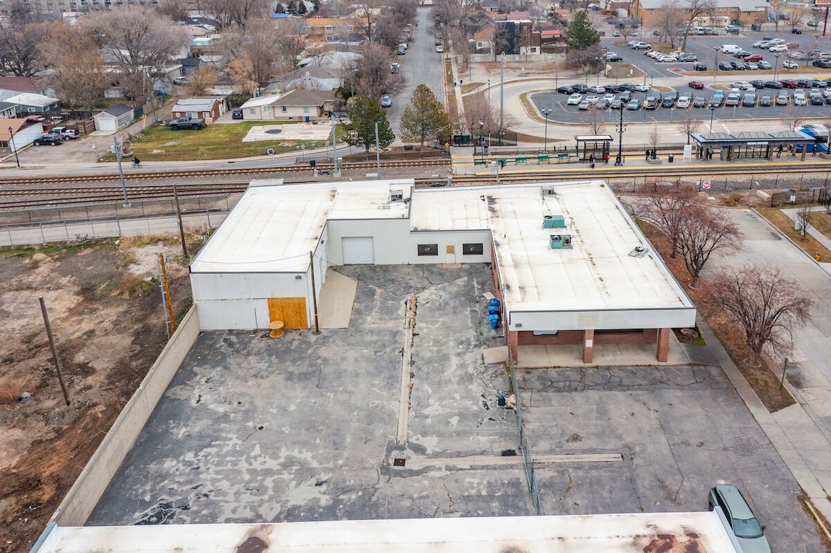 Versatile Commercial Building for Lease – Salt Lake City