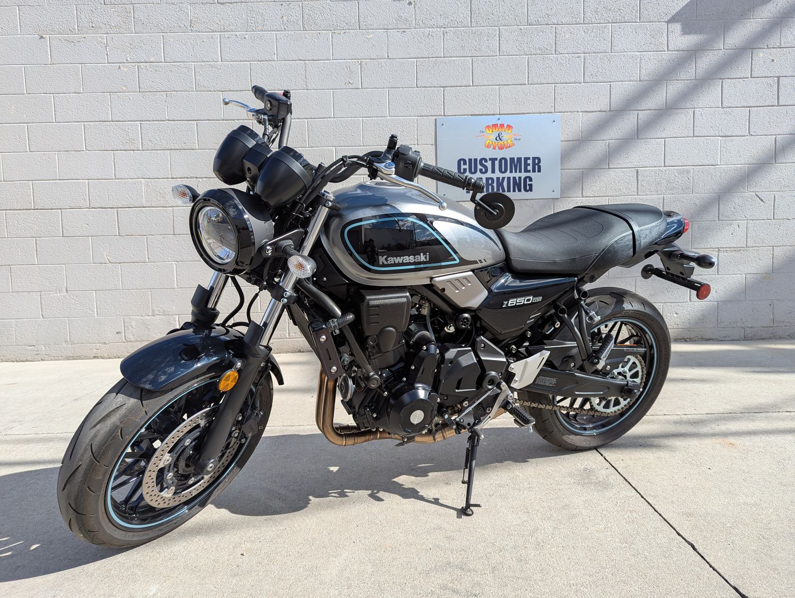 2023 Kawasaki Z650 Z650RS