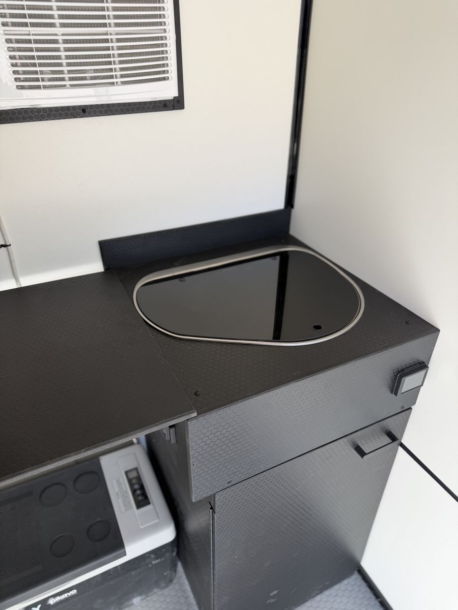 Main image 4