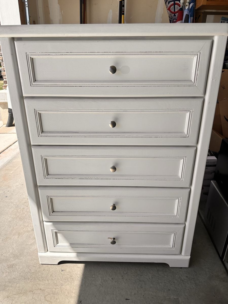 Free dresser
