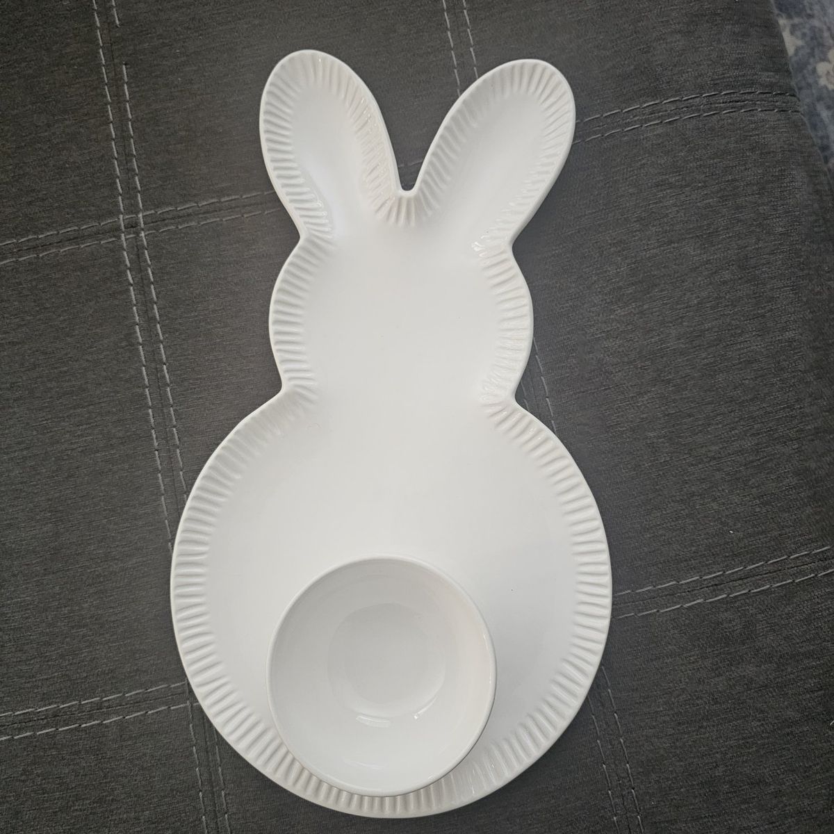 bunny dish with cup as tail relish veggie playe