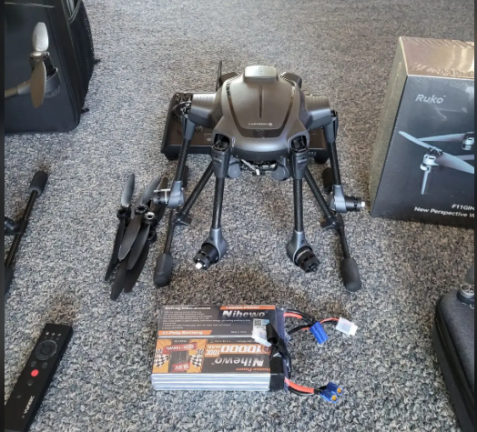 Yuneec Typhoon H+ Video Drone