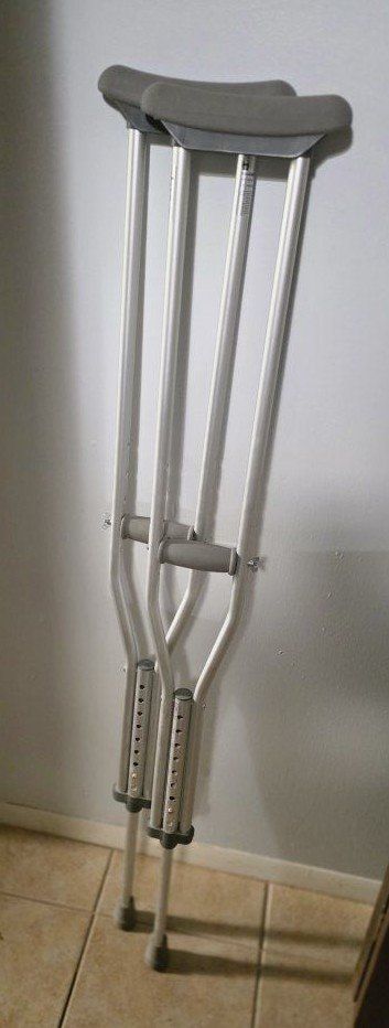Guardian Crutches adjustable height