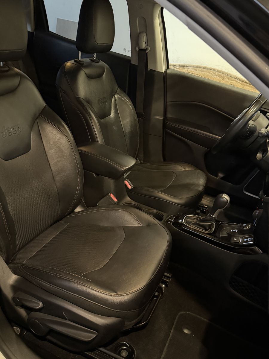 Main image 11