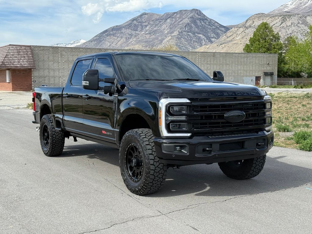 2025 Ford F-350 Super Duty Platinum