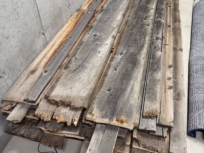 Authentic Reclaimed Barn Wood | ~400–450 sq ft | 10–10.5 ft Boards