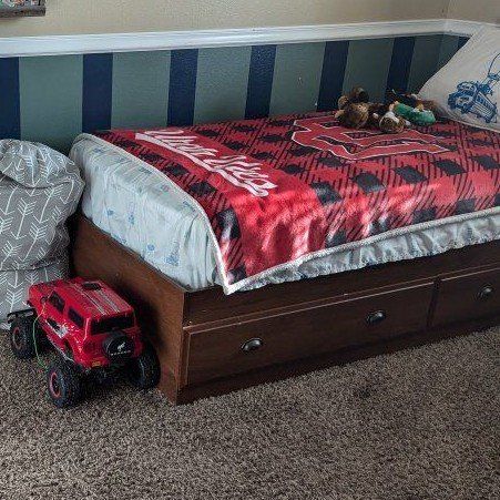 Brown Sailors Bed-No headboard