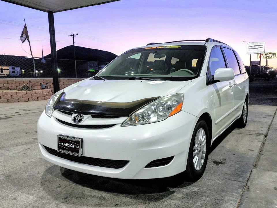 2008 Toyota Sienna XLE