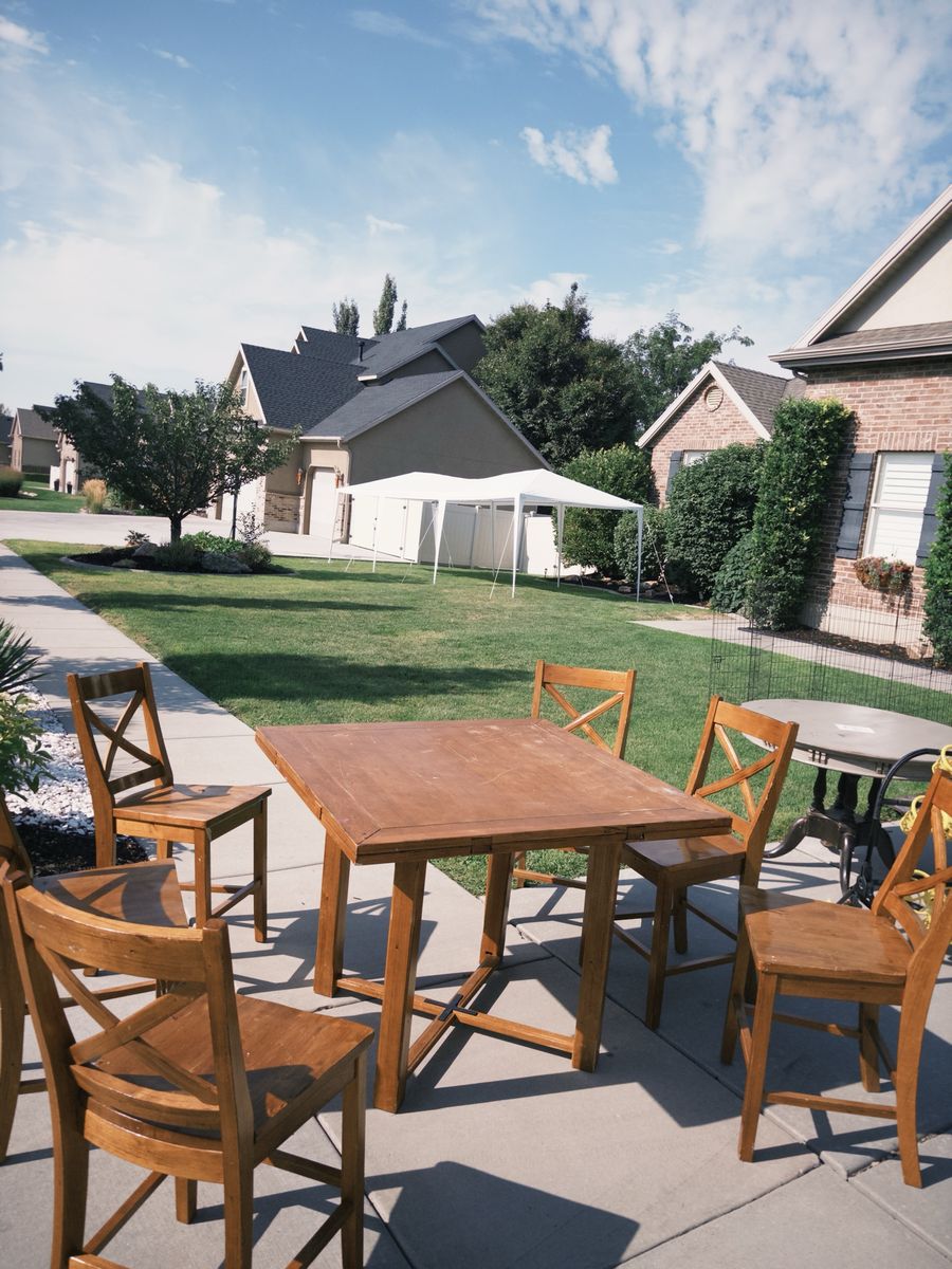 Solid Wood Circle/Square Table + 6 matching chairs